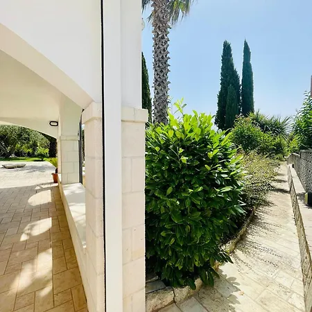 Trulli Ada *