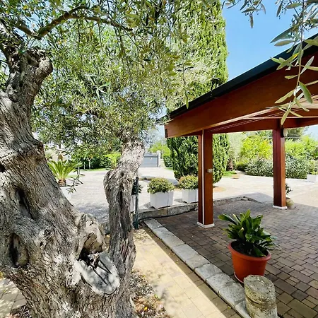 Trulli Ada Nyaraló *